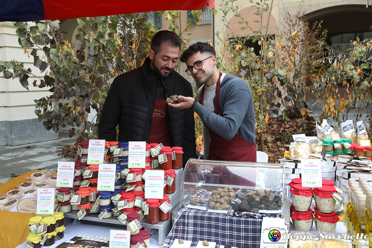 VBS_6538 - Fiera dei Santi - 12.ma Fiera Nazionale del Tartufo.jpg